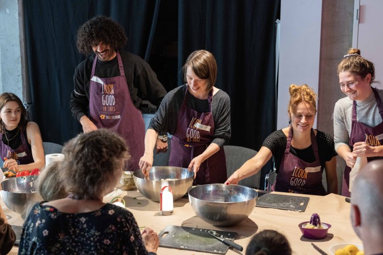 Begegnungsworkshop: Über den Tellerrand kochen | © Christian Vagt Begegnungsworkshop: Über den Tellerrand kochen | © Christian Vagt